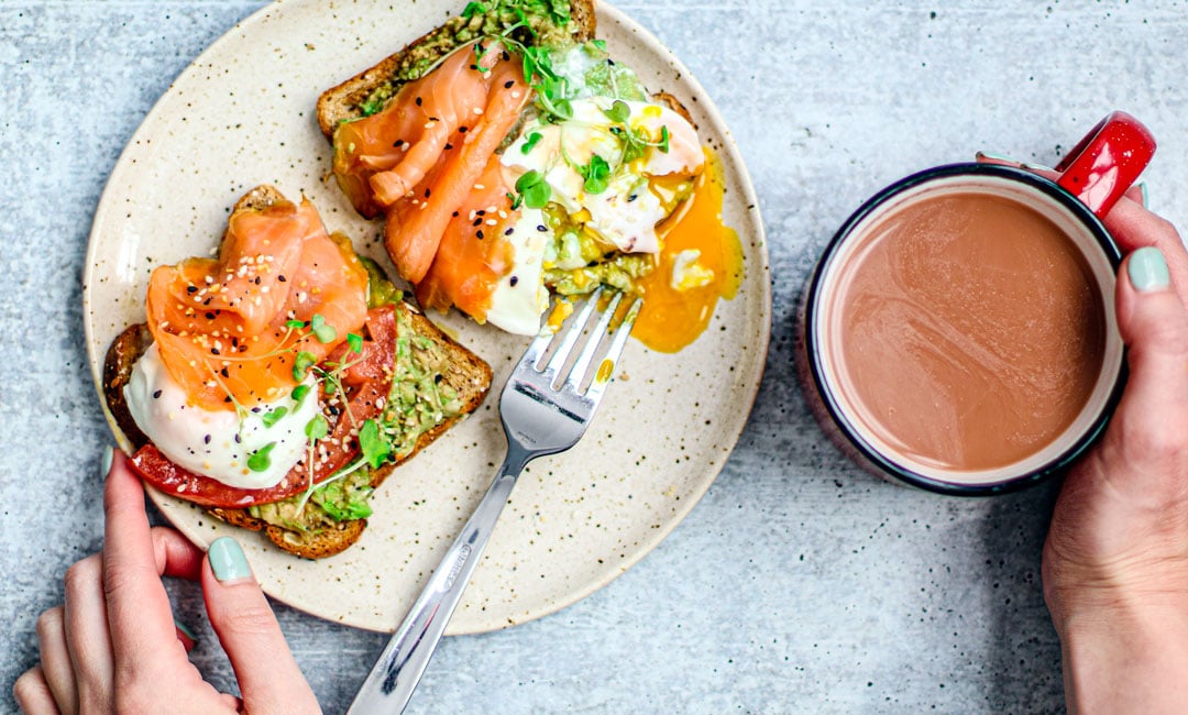 Smoked-Salmon-and-Poached-Eggs-3